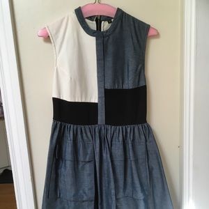 cute denim dress size 0-2 or XS like new❤️